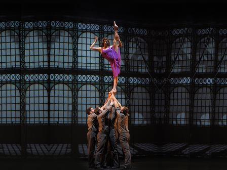 O Cirque Eloize - Cirkopolis 